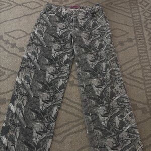 edikted camo jeans